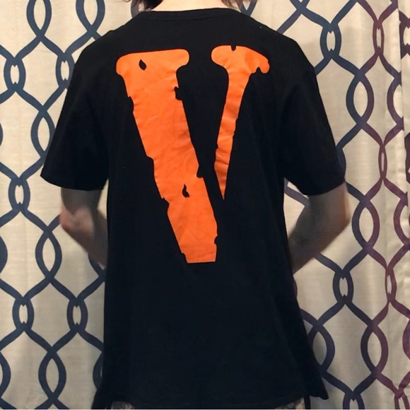 Authentic VLONE shirt - Picture 2 of 2